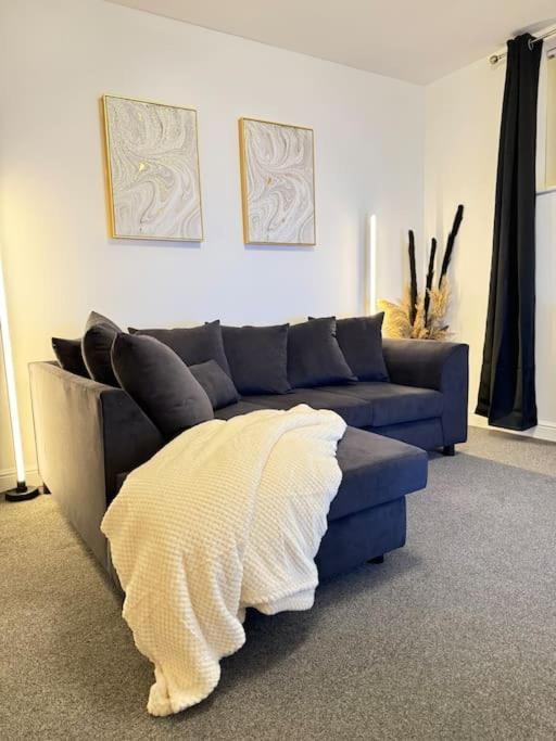 Luxury Cozy 3 Bed Apartment 5Mins From City - Free Parking! Nottingham Dış mekan fotoğraf
